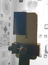 Lade das Bild in den Galerie-Viewer, Mantis Laser Academy - Phone Shades - Kameraverdunkelung
